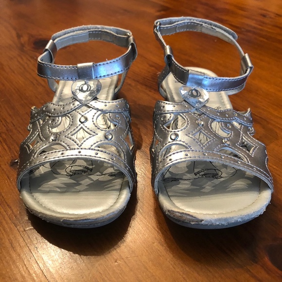 Disney/Stride Rite Silver Cinderella Crown Sandals - Picture 5 of 8
